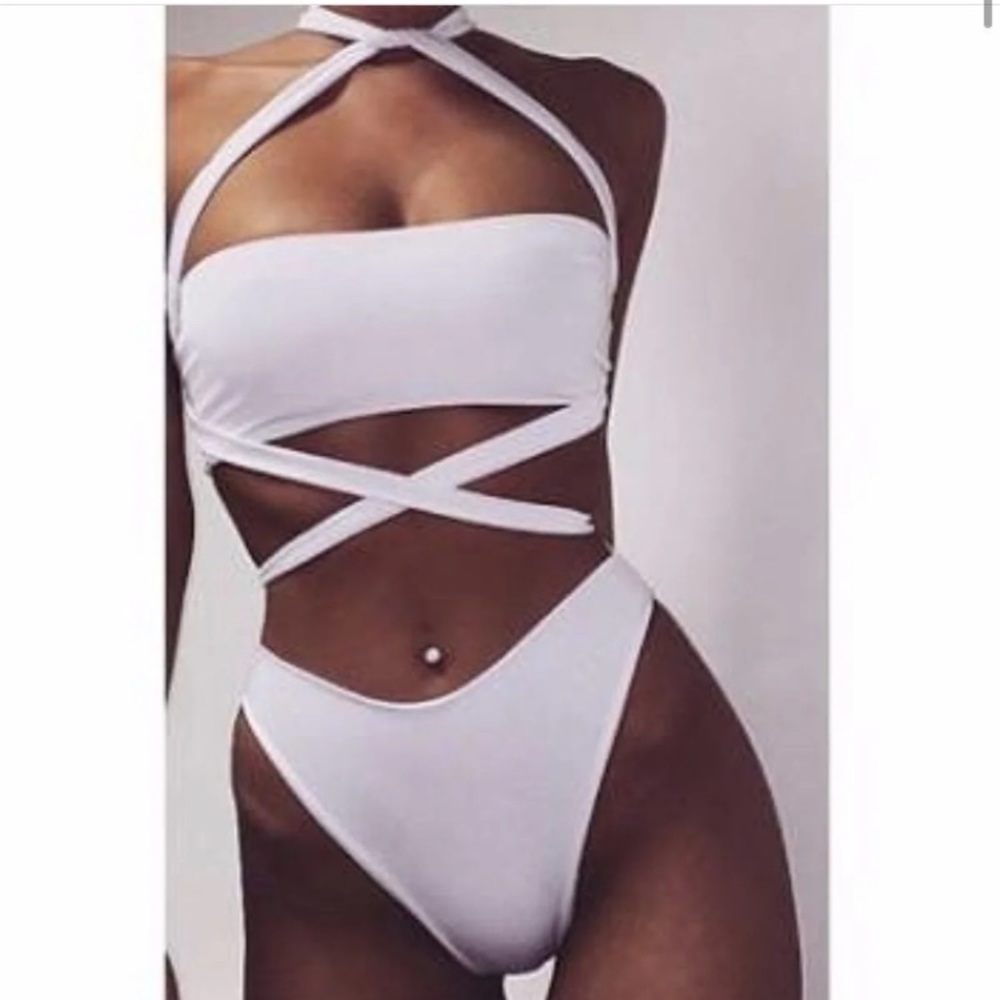 White Bikini - image 1